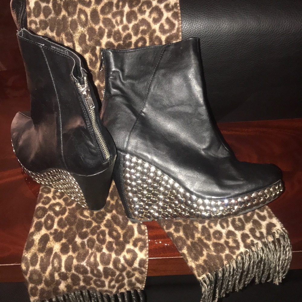 👣👢 Fashionable boots
